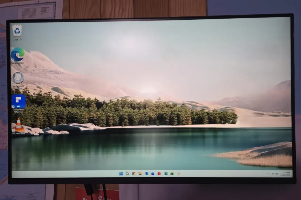 LG 24G411A-B (1080p, 144Hz)